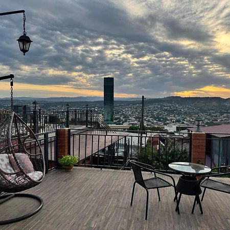 9 Borbalo Street Apartment With Terrace Tbilisi Luaran gambar
