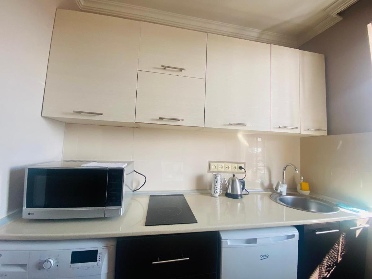 9 Borbalo Street Apartment With Terrace Tbilisi Luaran gambar