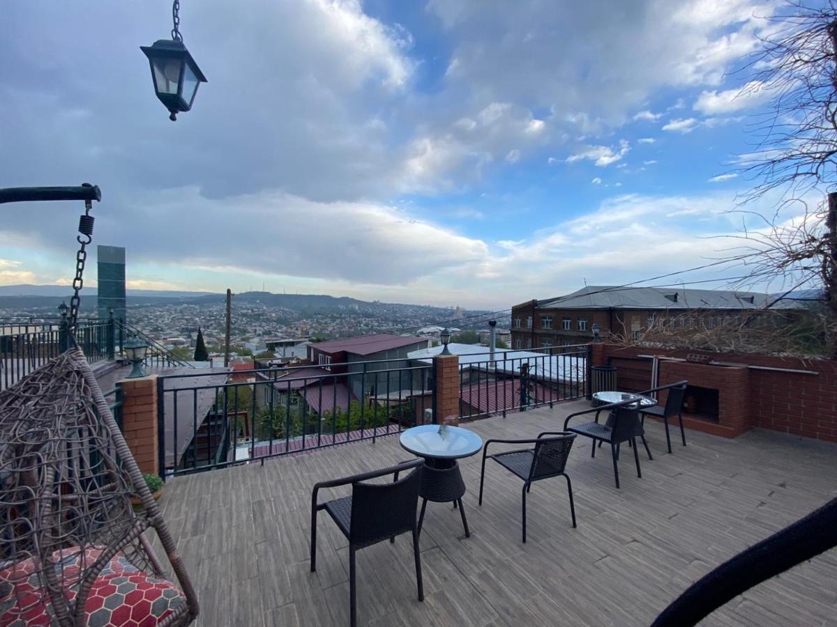 9 Borbalo Street Apartment With Terrace Tbilisi Luaran gambar