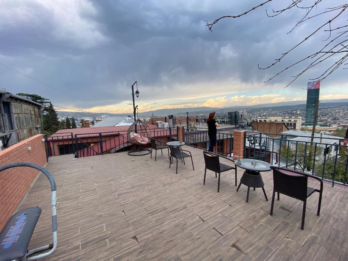 9 Borbalo Street Apartment With Terrace Tbilisi Luaran gambar