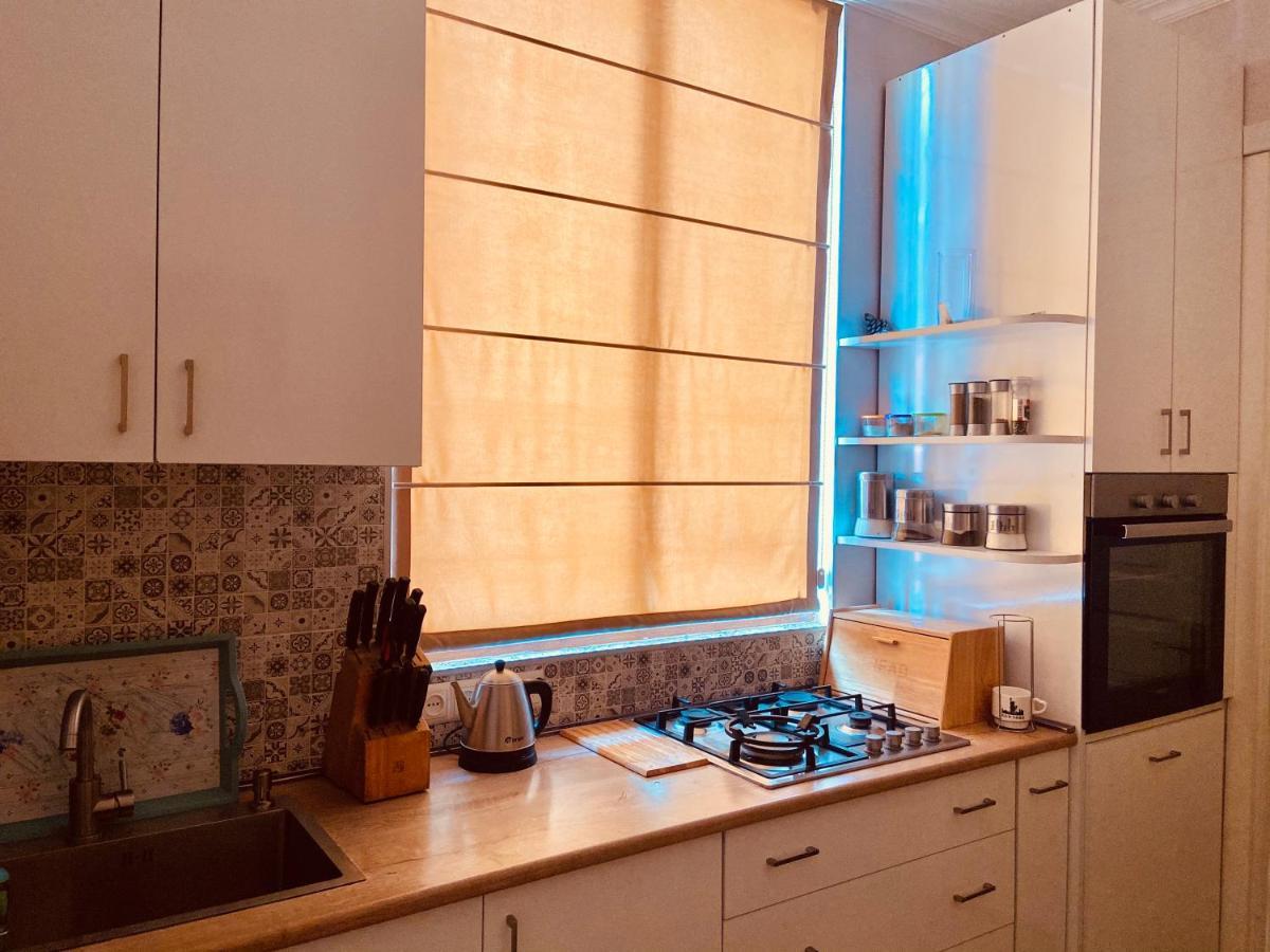 9 Borbalo Street Apartment With Terrace Tbilisi Luaran gambar