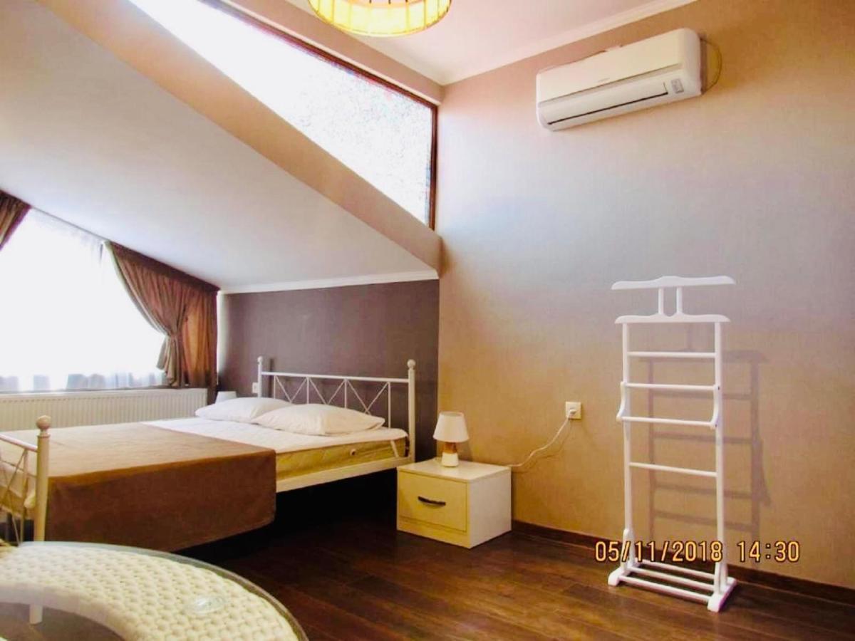 9 Borbalo Street Apartment With Terrace Tbilisi Luaran gambar